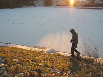Frozen Ouse in York, 25 December 2010