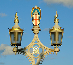 Lendal Bridge lamps