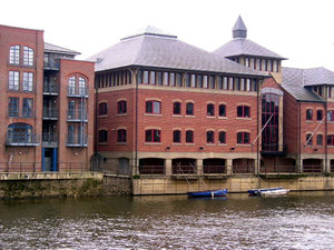 Newer buildings, though not as new as the ones with blue bits on. These have red bits instead. I think they're offices (?)