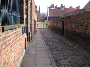 Chapter House Street, looking towards Ogleforth. Morning, 23 March 2004. Quiet and peaceful and perfect.
