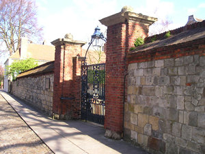 Minster Yard: the gates to the Treasurer's House