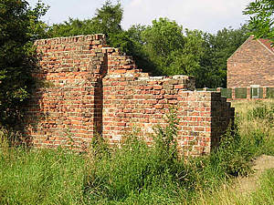 Wall of the former Clifton hospital grounds
