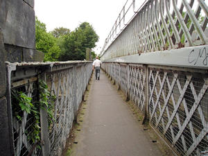 Pedestrian walkway, Scarborough Bridge