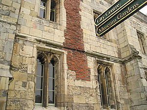 Gatehouse, Museum Gardens